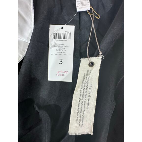Chicos Jacket 3 or XL Black White Mixed Media Tweed Quilted Sleeves Lightweight - Picture 5 of 7